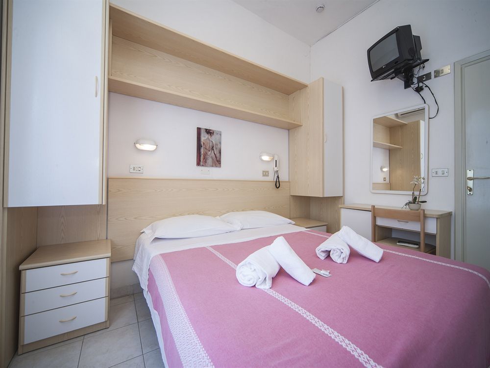 Hotel Alba リミニ エクステリア 写真